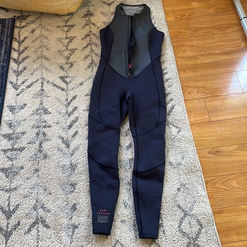 Billabong wet suit